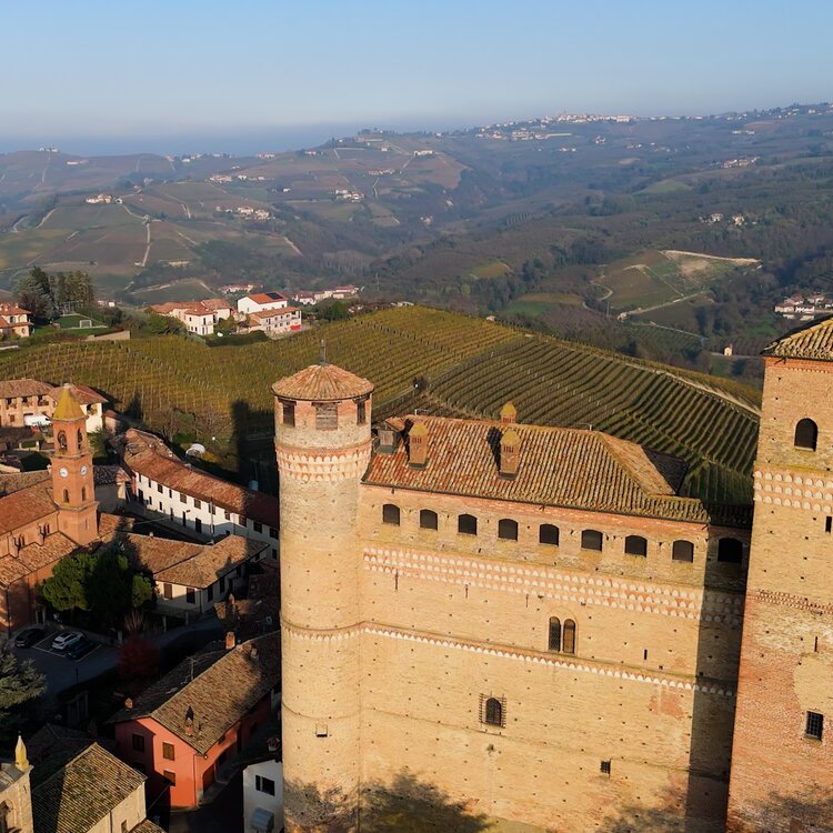 13   SERRALUNGA D'ALBA   02